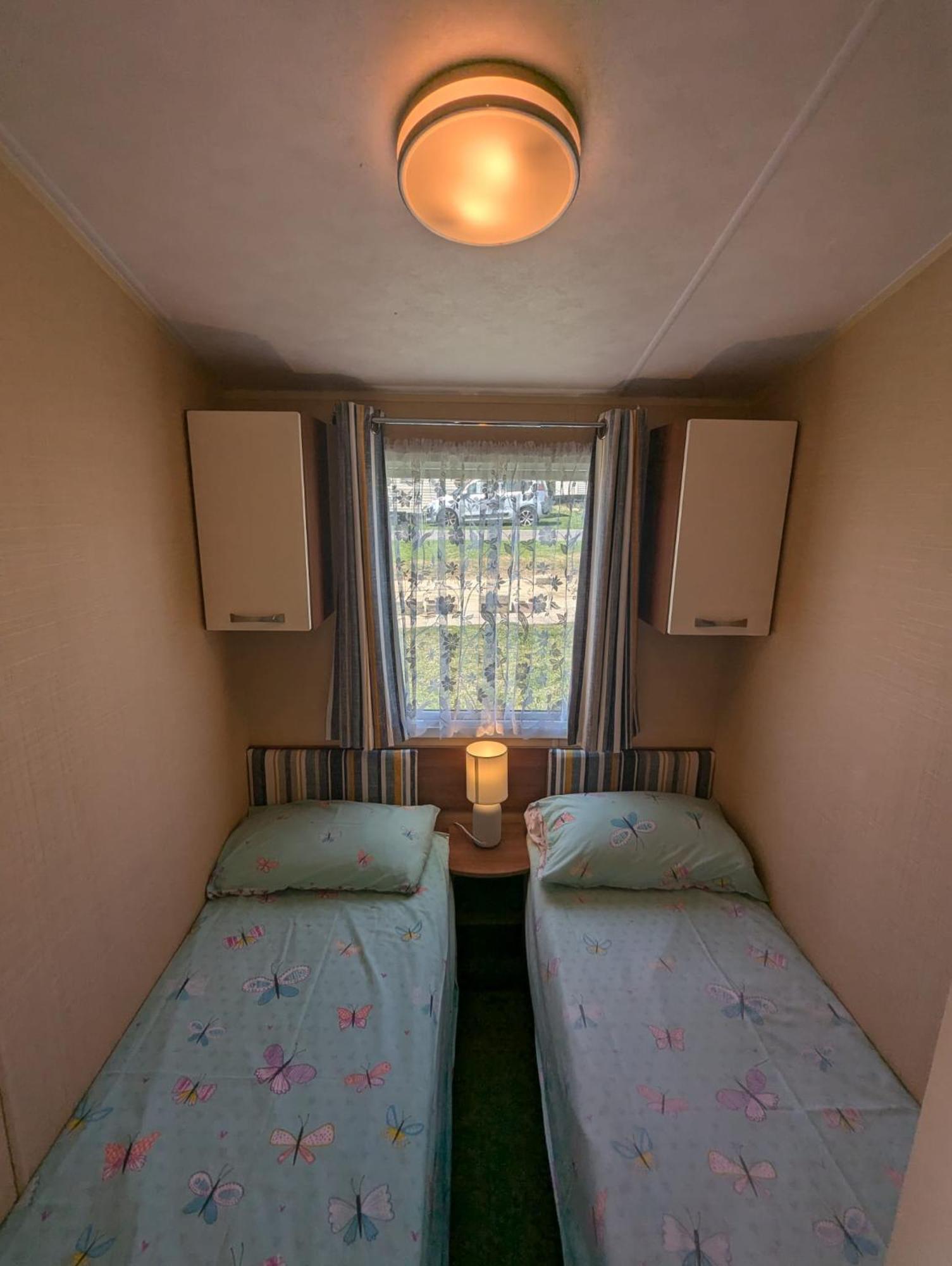 Lovely Family Dog Friendly Caravan On Littlesea Holiday Park Weymouth Haven Wyke Regis Exterior photo